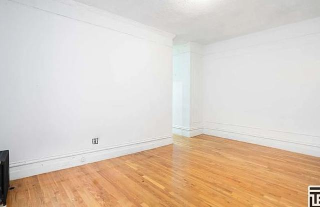 246 Echo Place Gallery 2