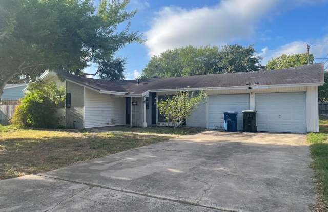 Move-in special 1/2 off first months rent Gallery 1