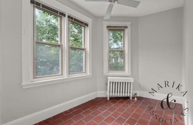 52 Garden St. Gallery 3