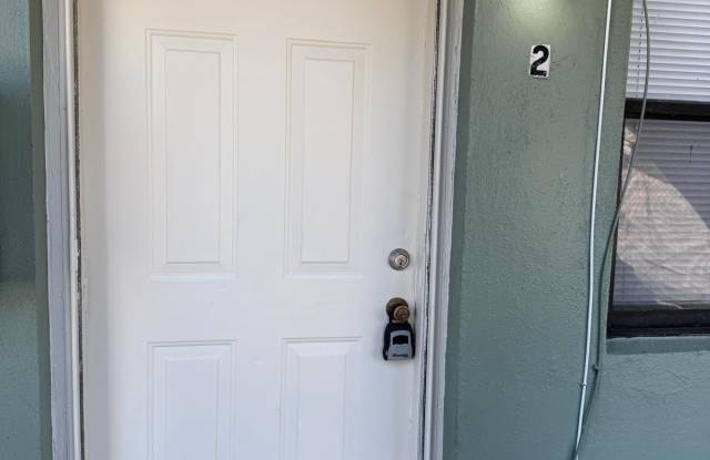 1273 W 34th Street photos photos