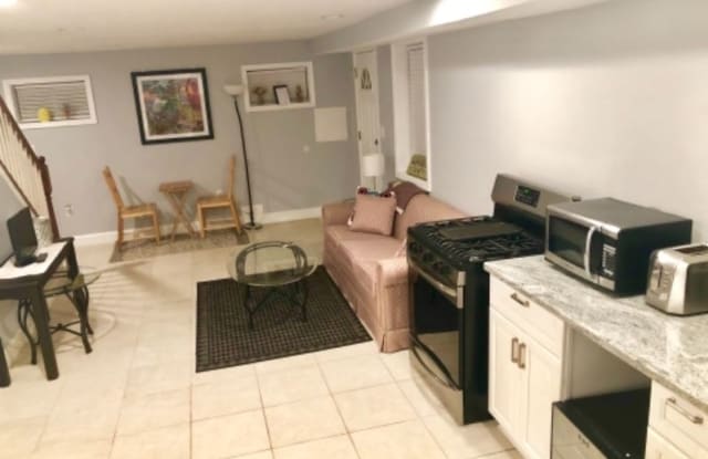 549 45th st NE Unit B - 549 45th St NE, Washington, DC 20019