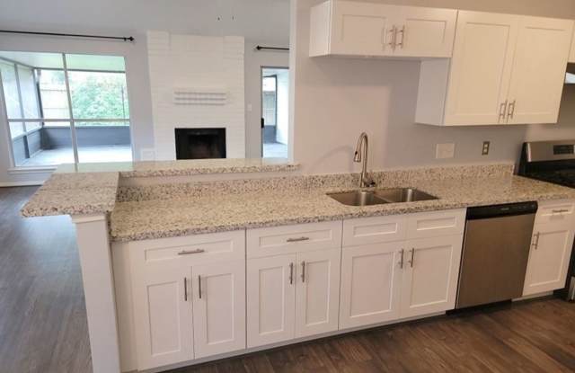 9406 Walnut Glen Dr Gallery 3
