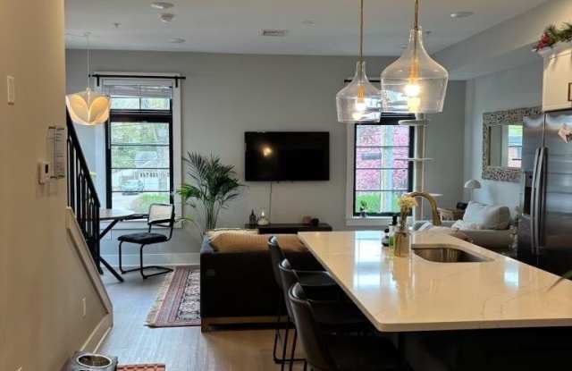7517 RIDGE Avenue Gallery 3