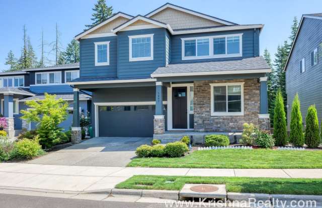 Beautiful 6 BD 3.5 BA Home in The Heights Of Abbey Creek, a highly desirable North Bethany area *Spectacular Location* *Excellent Floor Plan!* - 17067 Northwest Catalpa Street, Bethany, OR 97229