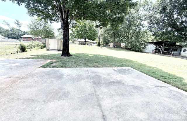 2623 Sherry Lane Gallery 3