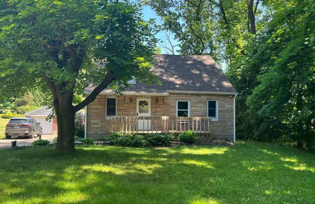Quakertown Cape in Private Setting photos photos