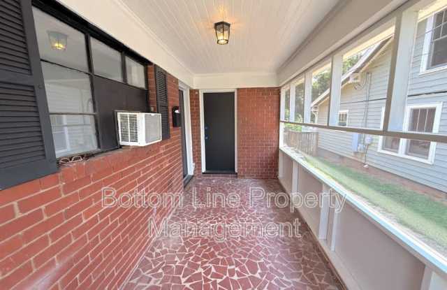 1945 Woodcrest Ave Gallery 3