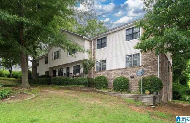 2703 SOUTHBURY CIRCLE Gallery 3
