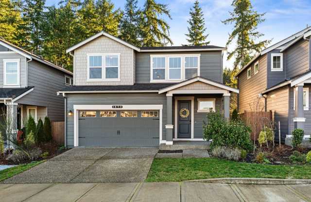 Modern 5-Bedroom, 3 bath home in Port Orchards Stetson Heights Neighborhood photos photos