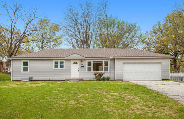 5444 Woodson Rd - 5444 Woodson Road, Raytown, MO 64133