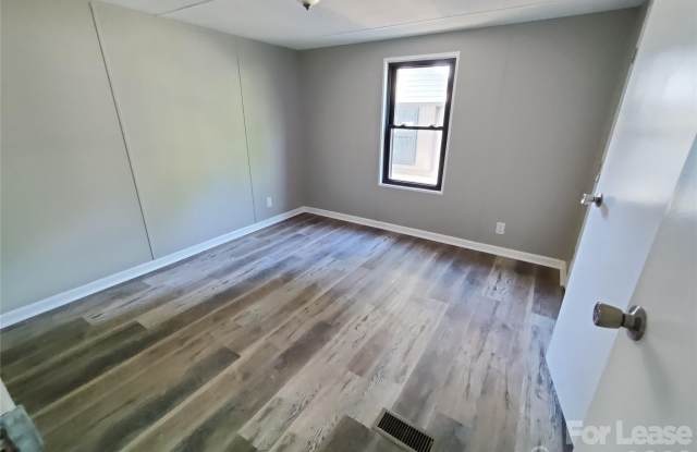 1809 Dallas Stanley Highway Gallery 4