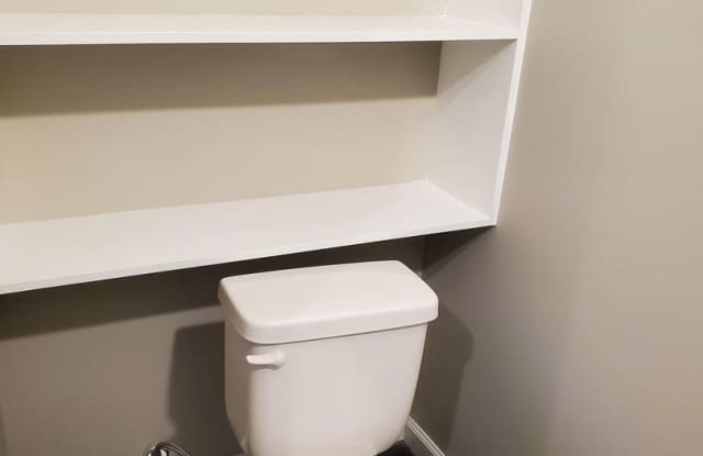 2 Bedroom 1 Bathroom Townhouse Gallery 3