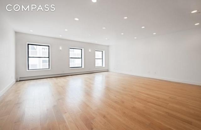 51 Murray Street Gallery 2
