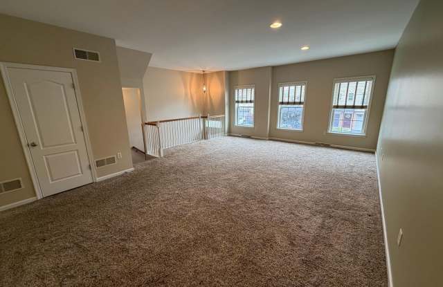 6312 CREEKBEND Drive Gallery 2