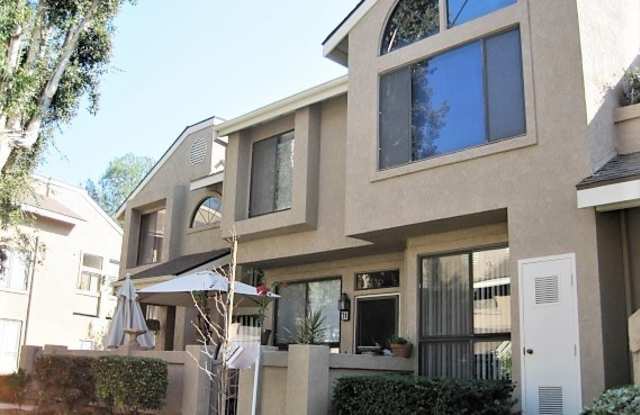 Well Maintained 2 Bedroom 2.5 Bath Condo in Orange - 155 North Singingwood Street, Orange, CA 92869
