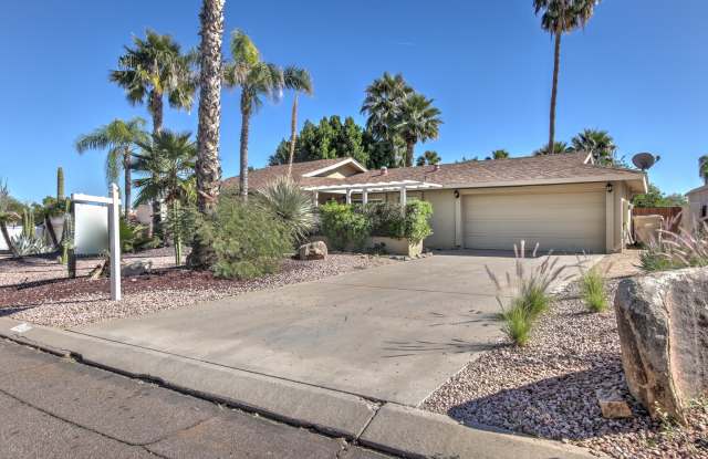 14009 N WENDOVER Drive Gallery 3