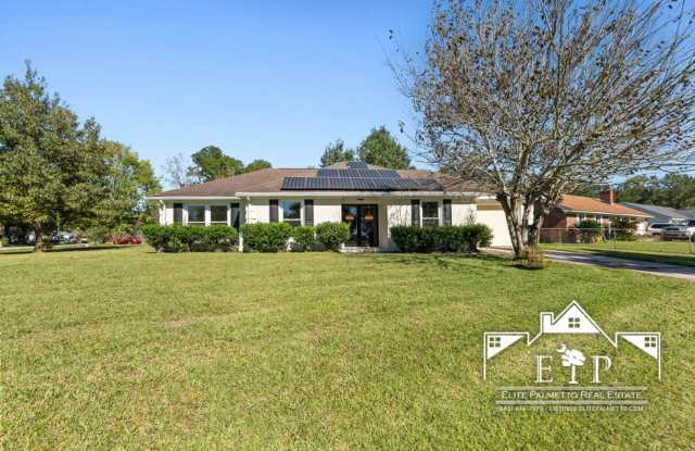Beautifully Renovated Brick Home in a Quiet, Established Neighborhood photos photos