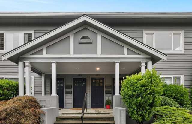 Top floor, Two-Bed unit in Queen Anne!!!!! photos photos