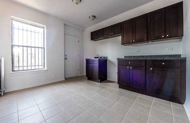 330 N Pine Gallery 4