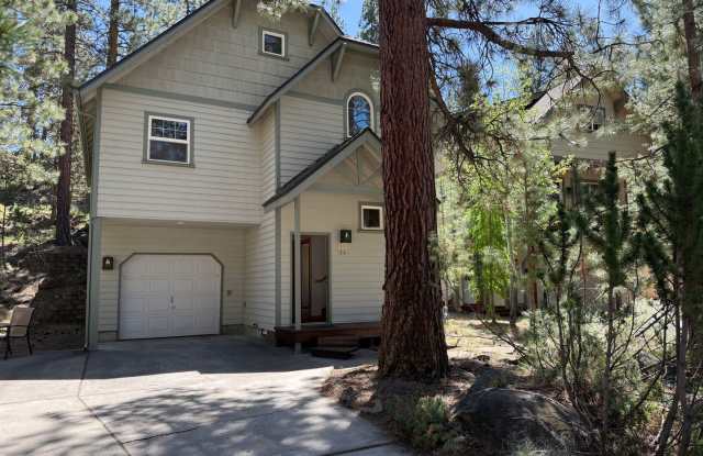 Unique 2 Bed/2 Bath Craftsman on Bend's Westside - Stannium Road photos photos