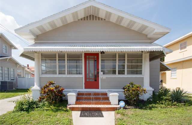 2512 W CORDELIA STREET photos photos