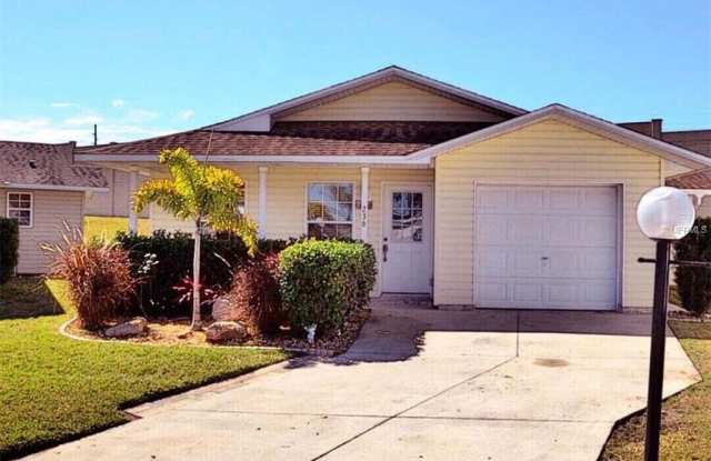 236 LAKE TROUT COURT - 236 Lake Trout Court, Four Corners, FL 33897