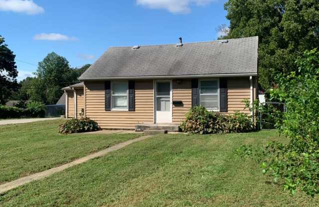 3BR/2BA Waldo Bungalow - Large Fenced Yard, 1-Car Garage, & Washer/Dryer Hook Ups Gallery 3