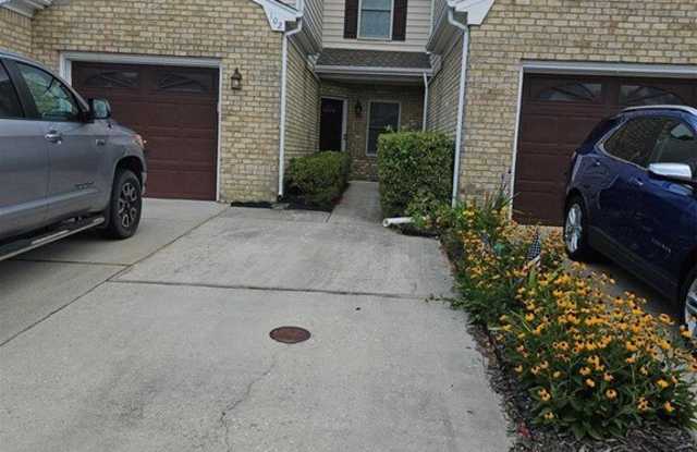 102 Chanticlair Drive photos photos