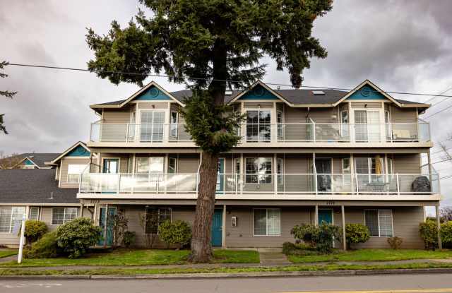 Two bedroom condo in Vancouver with view. photos photos