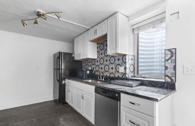 3521 Osage Street - One Gallery 3
