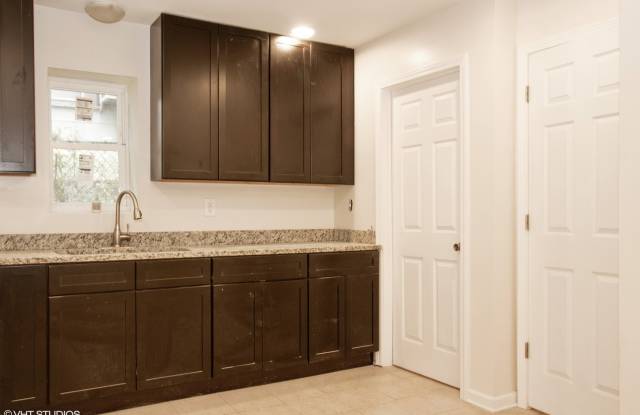 Newly Remodeled Ready To Move In House Gallery 3