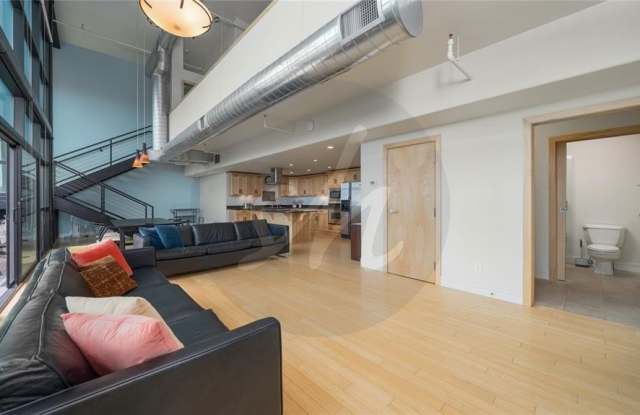 417 E Kiowa Street Gallery 4