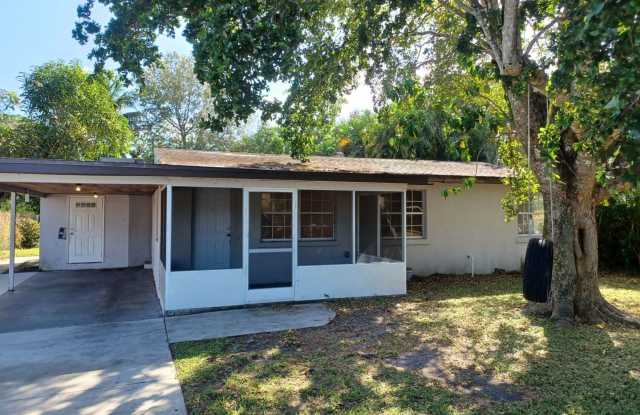 Available 07/01/2026!!! 3/2 in Fort Myers photos photos Available 07/01/2026!!! 3/2 in Fort Myers photos photos