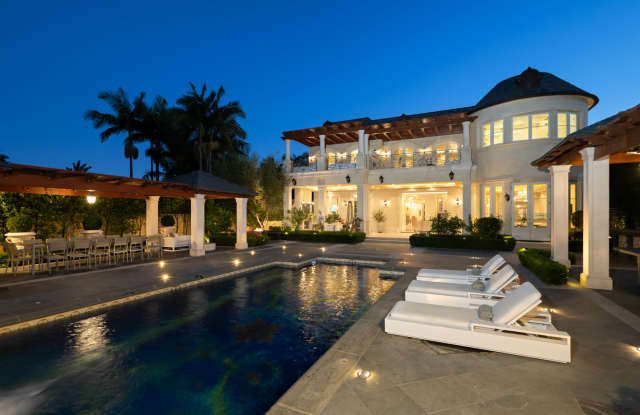 718 N Rodeo Dr photos photos