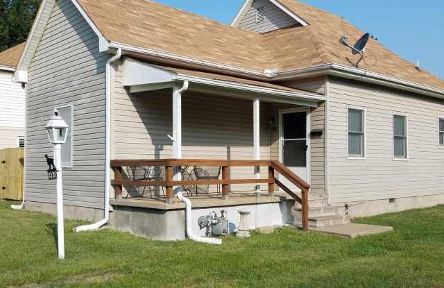 Beautiful 3bd/1ba House - Nice Back Deck! photos photos Beautiful 3bd/1ba House - Nice Back Deck! photos photos