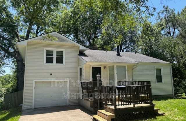9615 E 66th St - 9615 East 66th Street, Raytown, MO 64133