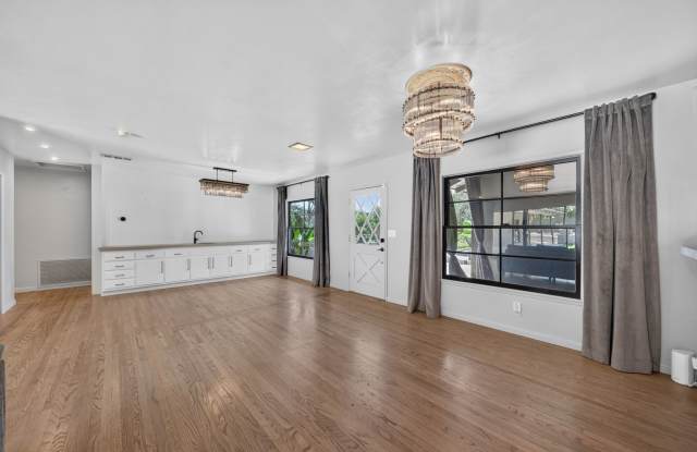 Glendora 4-Bedroom Home with Pool Gallery 3