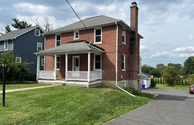 Beautiful 3 Bedroom Home in Millersville! - 23 Blue Rock Road, Millersville, PA 17551