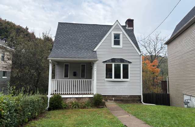 Cozy 2 Bedroom Single Family Home with central AC in Avalon! Gallery 1