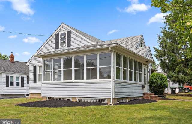 101 CURTIS AVENUE photos photos