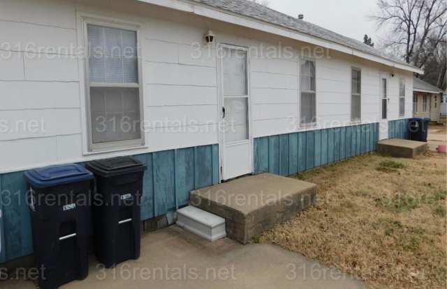 Two bed one bath duplex for rent NOW! photos photos