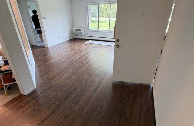 Two Bedroom First Floor Apt Gallery 4