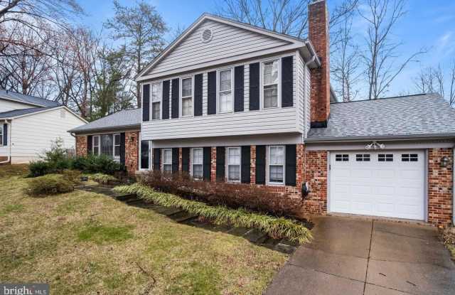 7813 NEW LONDON Drive Gallery 1