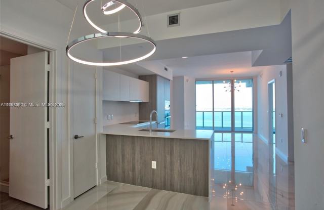 2800 Northeast 7th Avenue - 2800 Northeast 7th Avenue, Miami, FL 33137