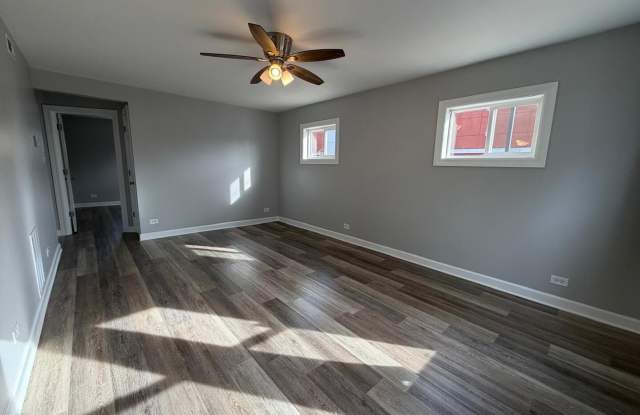 4417 N Nagle Avenue Gallery 3