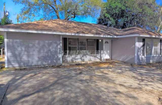 412 Azalea Avenue - 412 Azalea Avenue, Orange, TX 77630