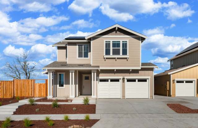 1 MONTH FREE! The Vineyards at Dennis Lane 3 bed 2 bath town home with vineyard views - 2089 Landen Lane, Santa Rosa, CA 95403