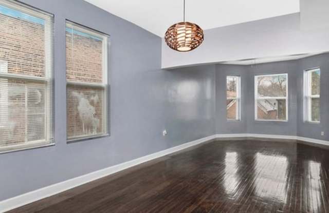 735 North Springfield Avenue Gallery 2