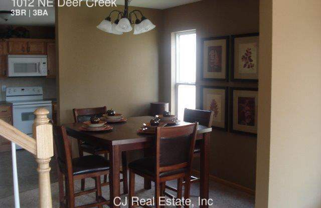 1012 NE Deer Creek Gallery 3