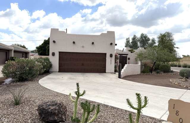 1805 E MARYLAND Avenue Gallery 1